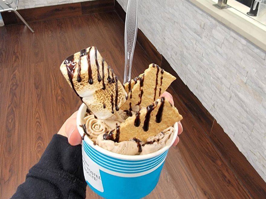 Southpole Ice Cream Roll