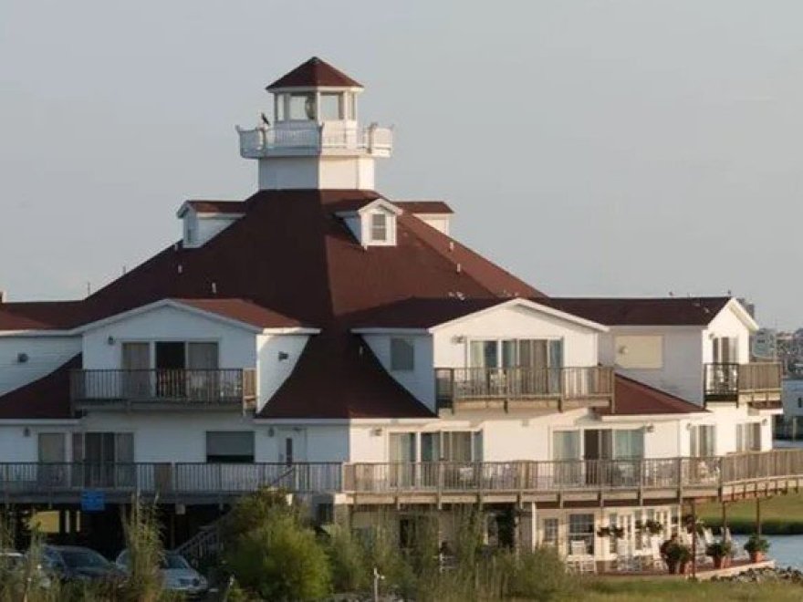Lighthouse Club Hotel at Fager's Island