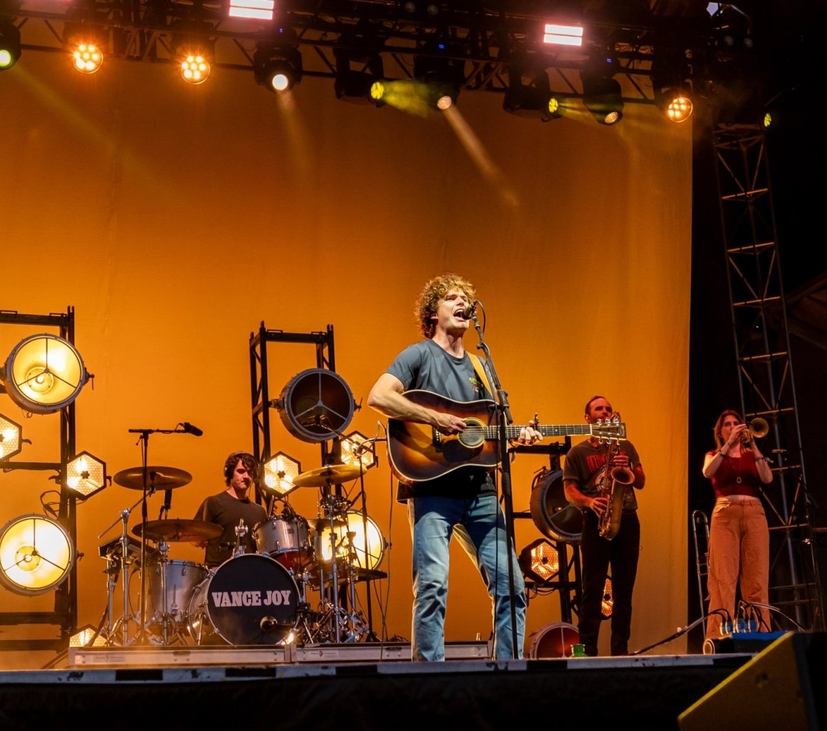 Vance Joy at Oceans Calling